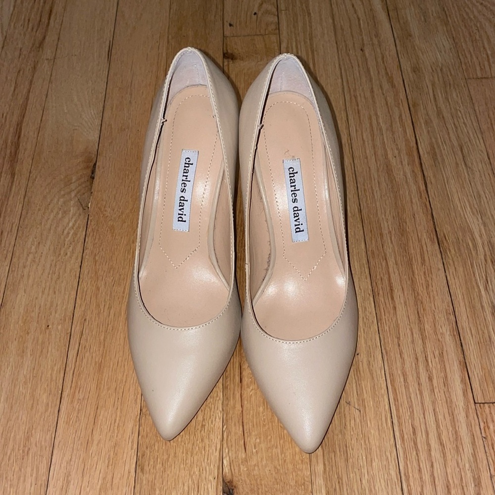 Charles David nude pumps